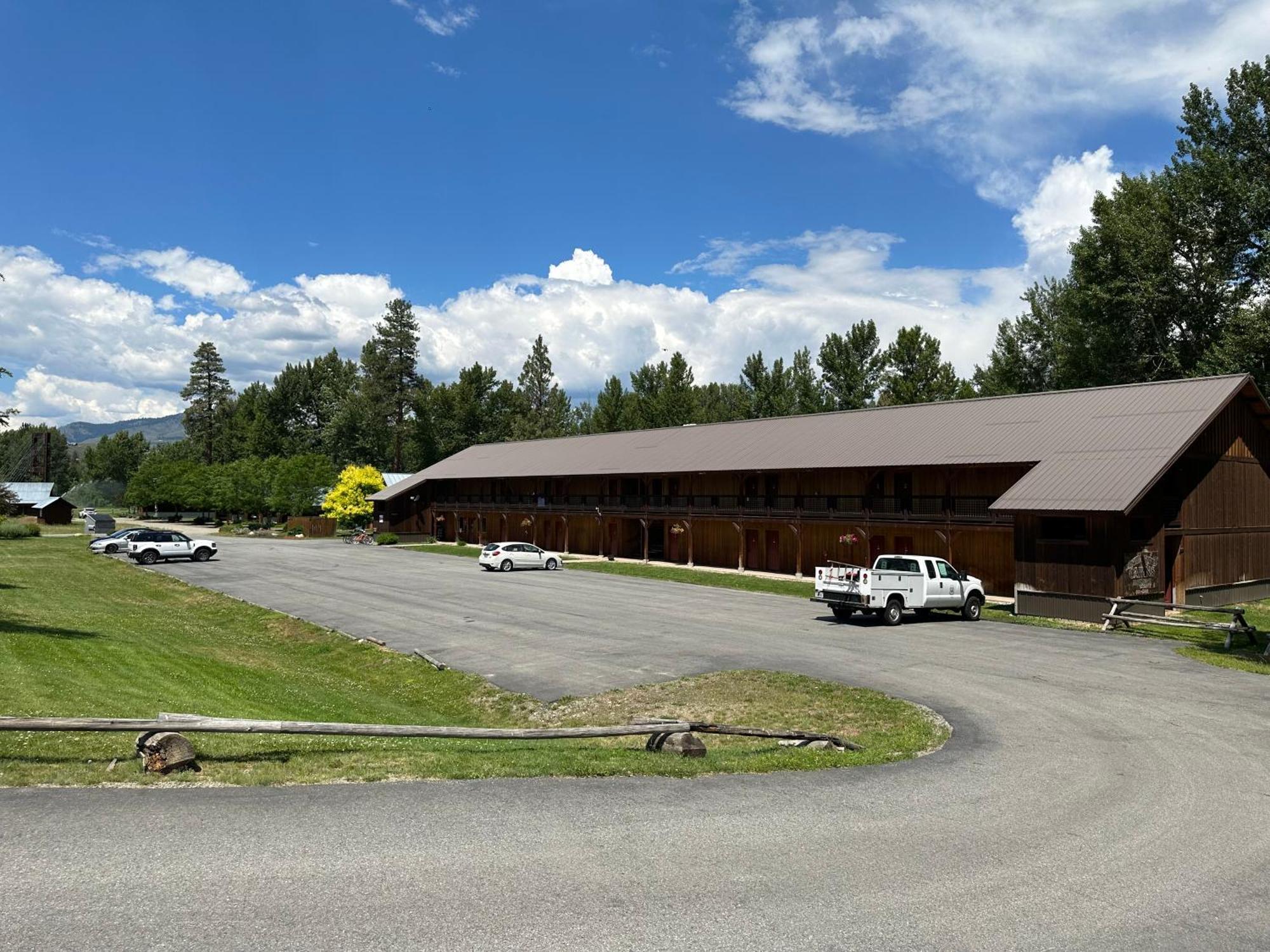 Methow River Lodge And Cabins ウィンスロップ エクステリア 写真