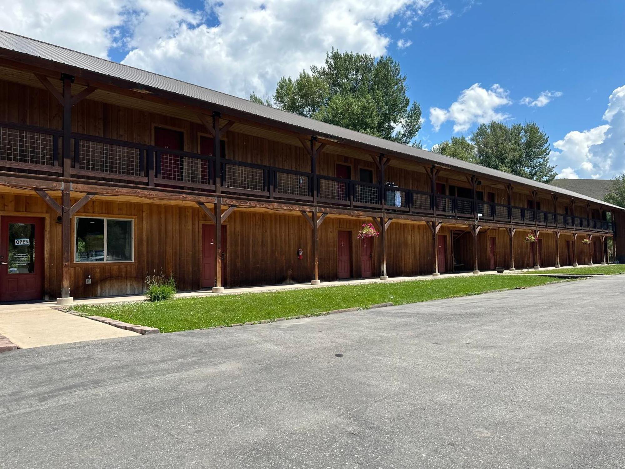 Methow River Lodge And Cabins ウィンスロップ エクステリア 写真