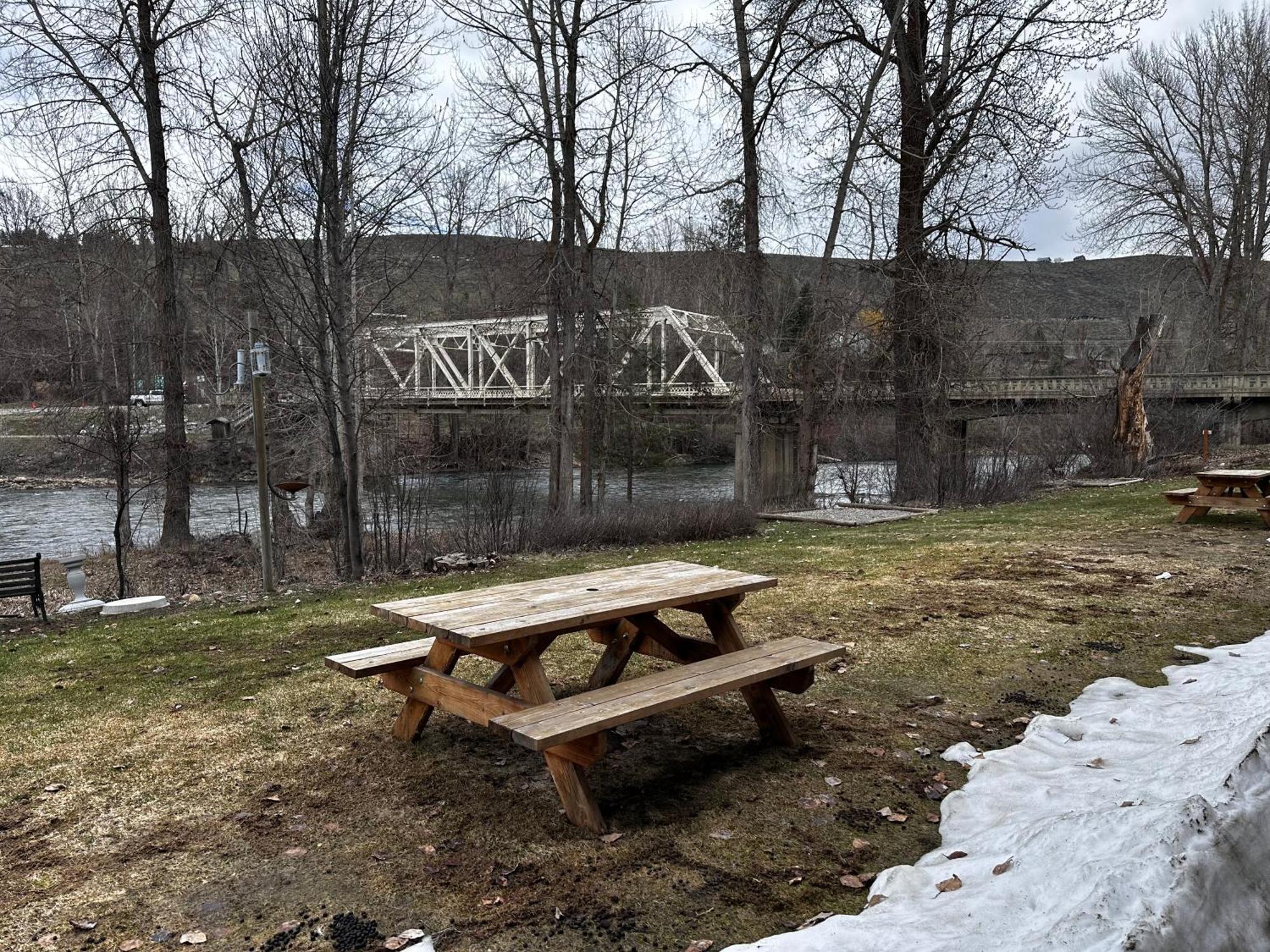 Methow River Lodge And Cabins ウィンスロップ エクステリア 写真