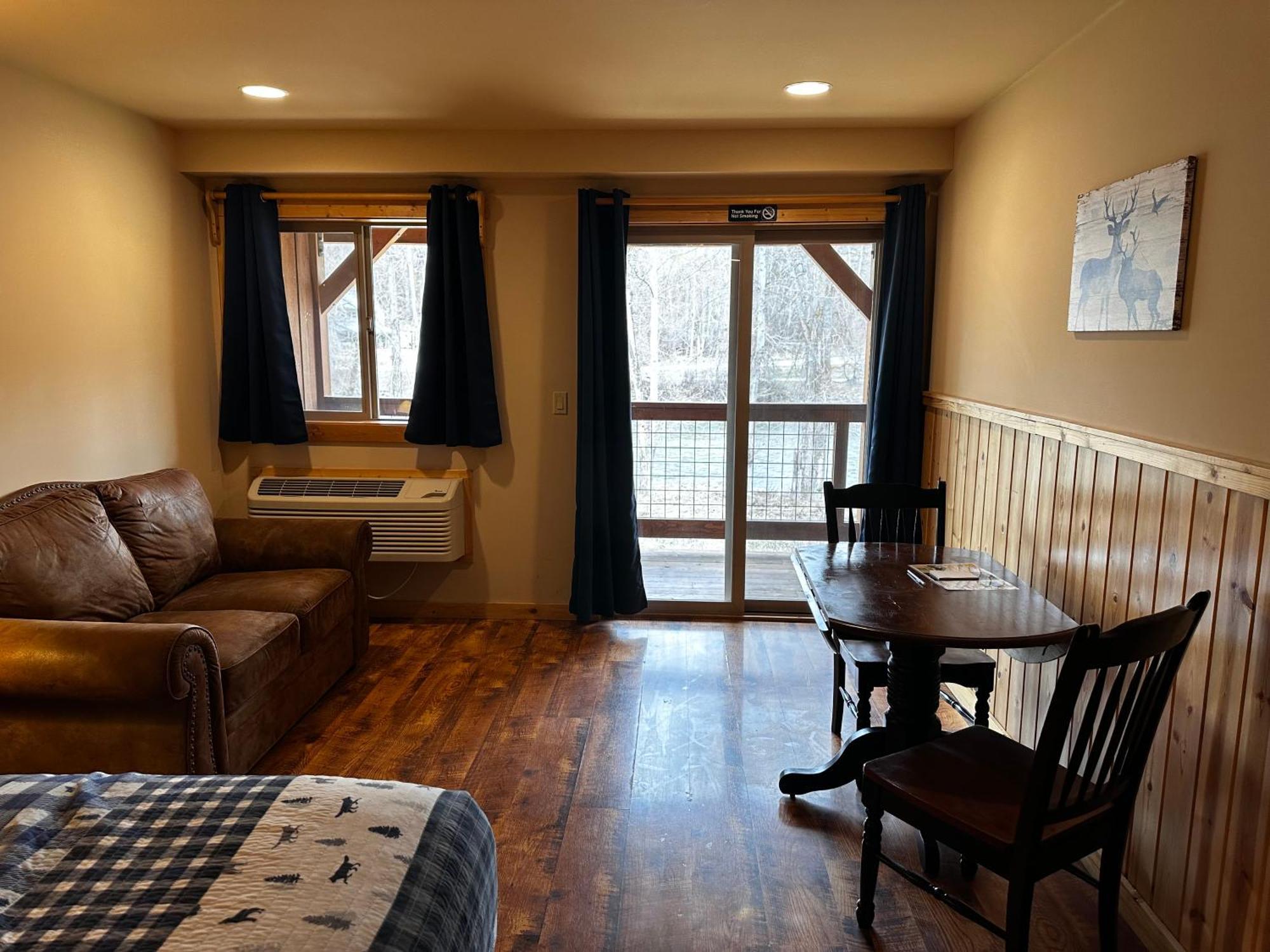 Methow River Lodge And Cabins ウィンスロップ エクステリア 写真